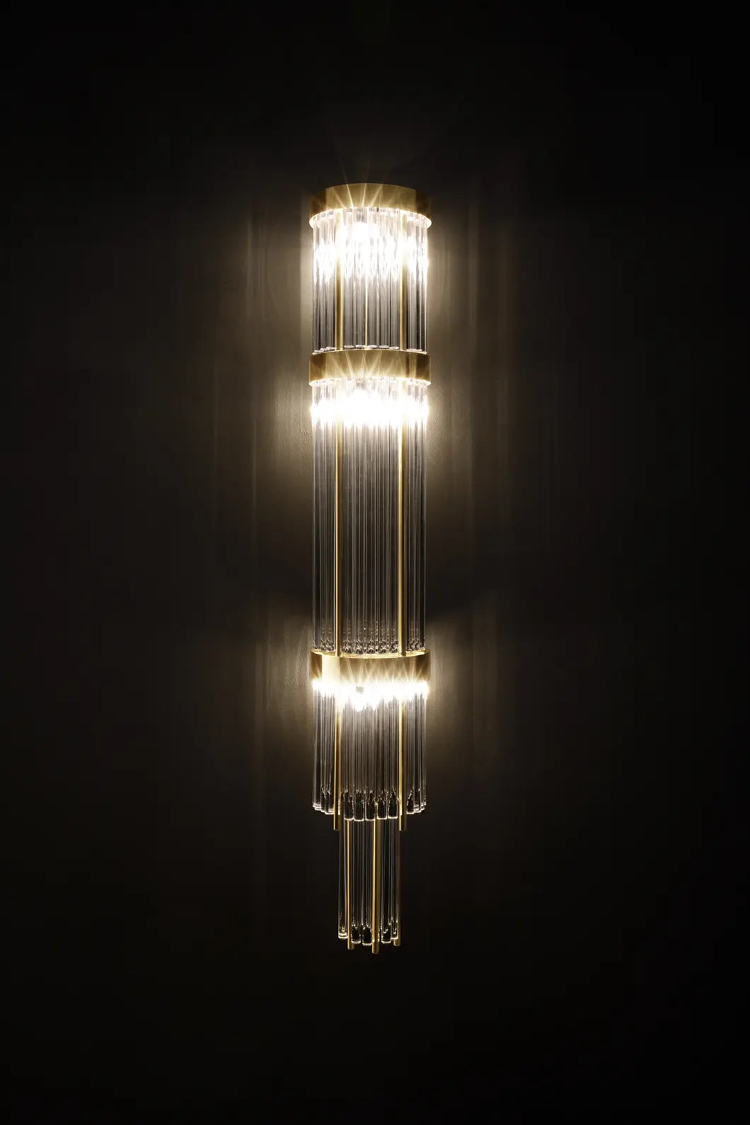 Pharo Wall Lamp