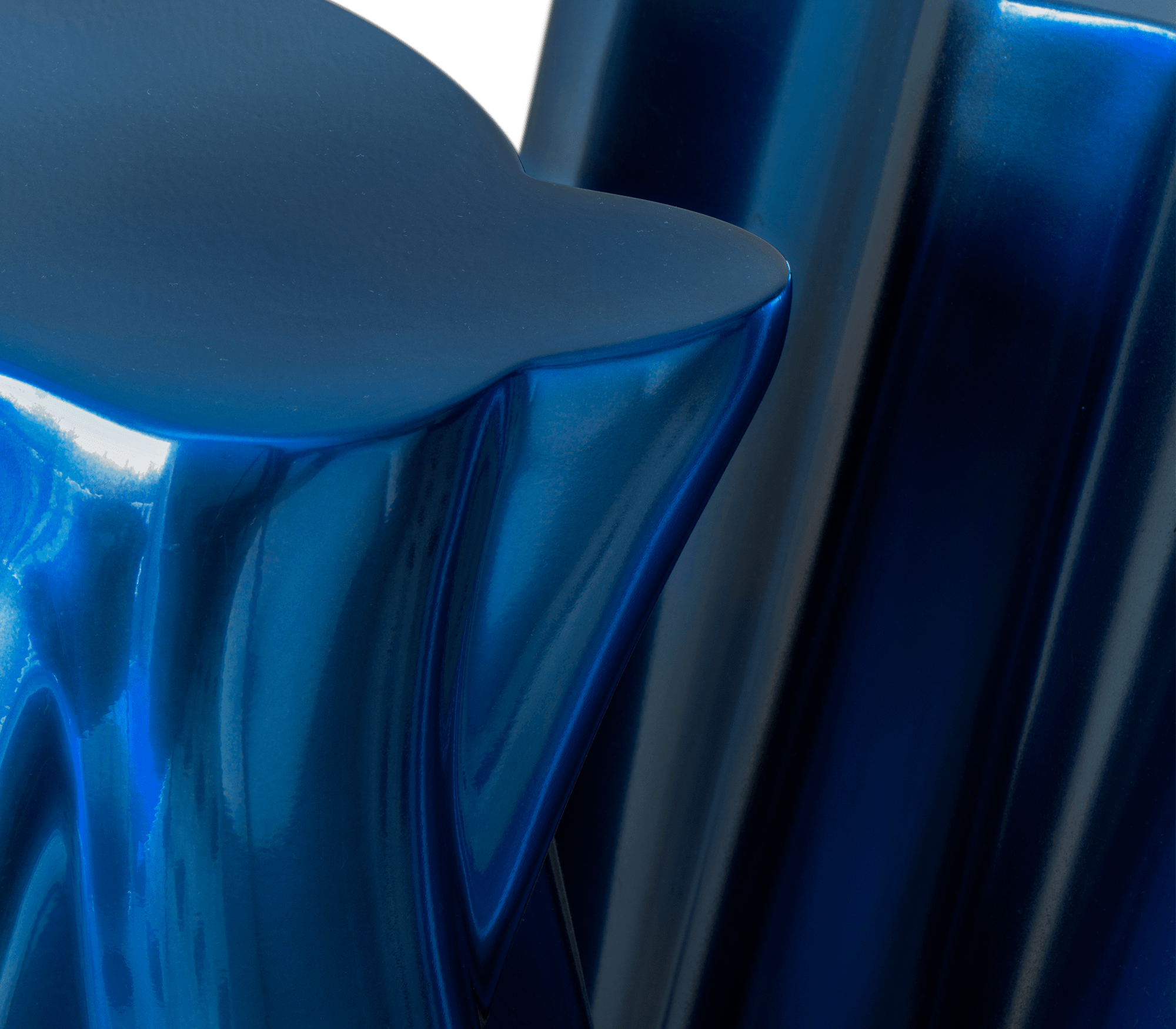 Monochrome Side Board