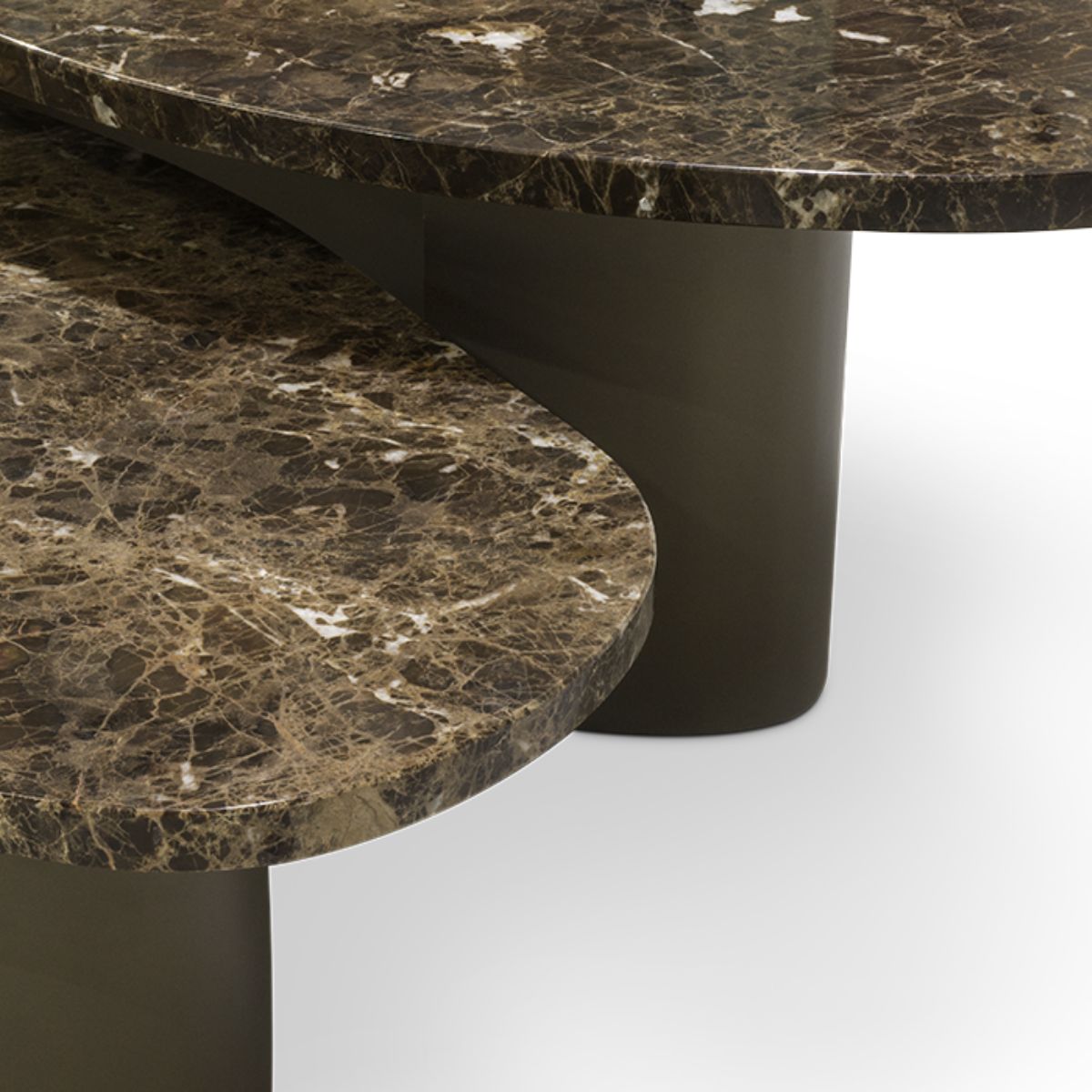 Robusta Center Table